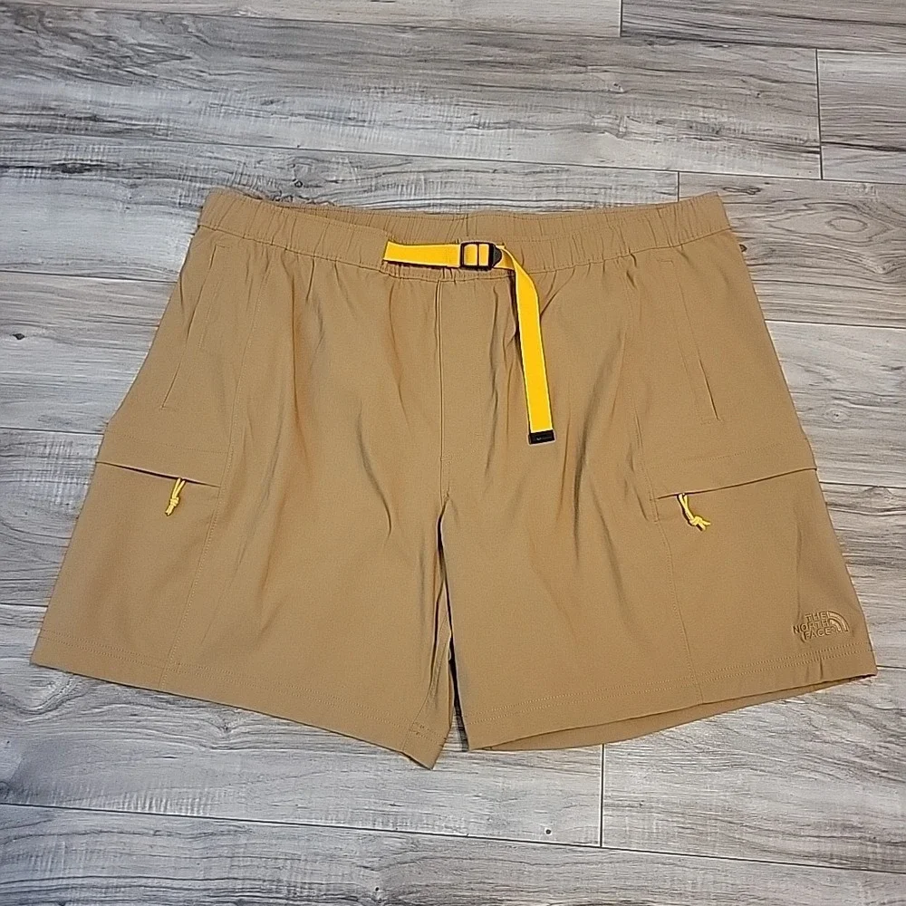 NWT The North Face Mens Utility Brown Cargo Shorts Belted Size XXL‎
